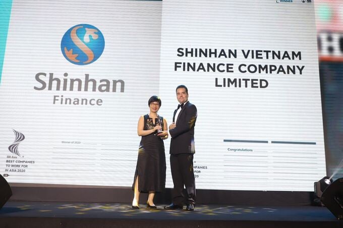 Shinhan Finace Việt Nam bị lỗ sau thuế hơn 462 tỷ đồng, đây được xem là khoản lỗ đầu tiên kể từ khi thương hiệu này có mặt tại Việt Nam từ năm 2019.