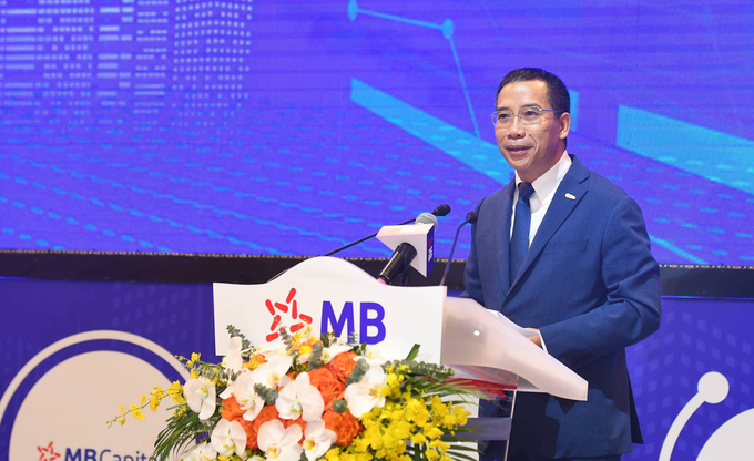Ông Lưu Trung Thái - Chủ tịch MB phát biểu tại ĐHCĐ 2024. (Ảnh: MB)