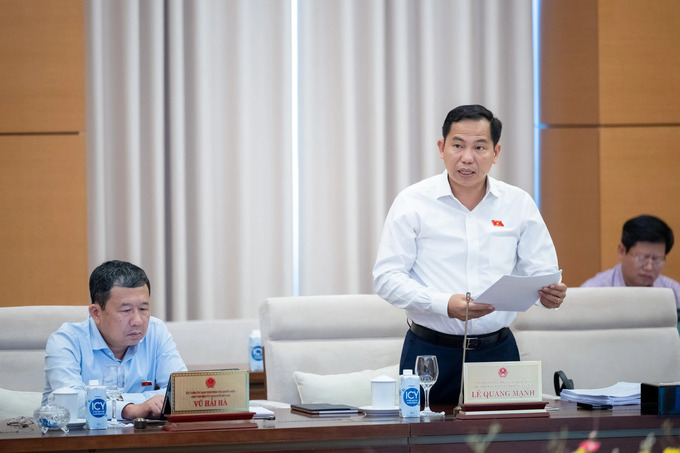 Chủ nhiệm Ủy ban Tài chính Ngân sách Lê Quang Mạnh.