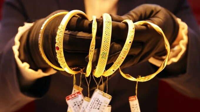 Hàng nghìn người Trung Quốc bị lừa mua vàng giả trên mạng.