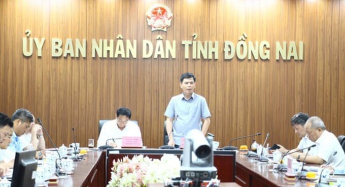 Thứ trưởng Bộ Giao thông vận tải Lê Anh Tuấn làm việc với UBND tỉnh Đồng Nai về tiến độ dự án trọng điểm (ảnh tienphong.vn)