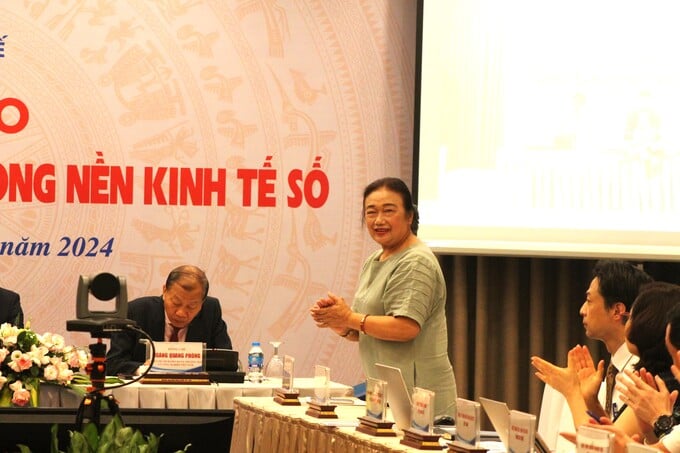 Bà Nguyễn Thị Cúc, Chủ tịch Hội Tư vấn Thuế Việt Nam tham dự Hội thảo Quản lý tuân thủ thuế trong nền kinh tế số.
