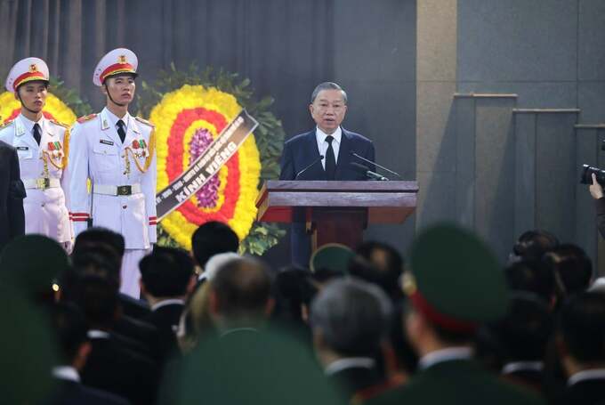 Chủ tịch nước Tô Lâm - Trưởng Ban Lễ tang Tổng bí thư Nguyễn Phú Trọng - đọc lời điếu của Ban Chấp hành Trung ương Đảng Cộng sản Việt Nam. Ảnh: TTXVN