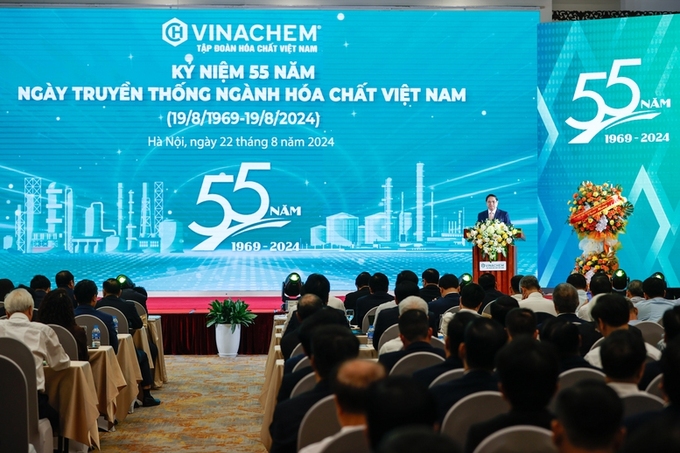 Thủ tướng Chính phủ Phạm Minh Chính phát biểu tại sự kiện kỷ niệm 55 năm ngày truyền thống của Vinachem.