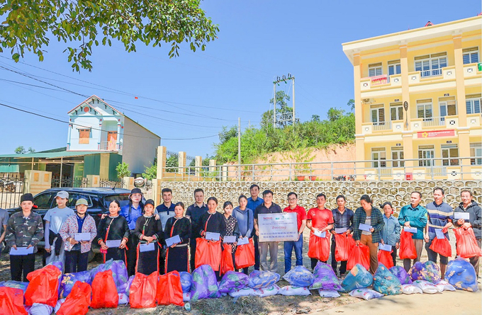 Tạp chí Tài chính Doanh nghiệp, Công ty TNHH Kế Toán và Tư Vấn Thuế Trọng Tín cùng các mạnh thường quân có chuyến đi thiện nguyện hỗ trợ người dân bị ảnh hưởng bởi lũ tại xã Thượng Hà, huyện Bảo Lạc, tỉnh Cao Bằng.