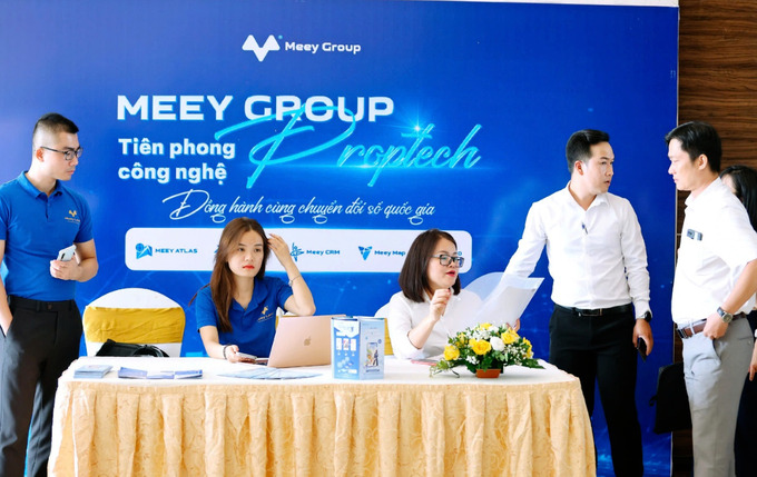 Hệ sinh thái sản phẩm của Meey Group nhận được sự quan tâm của nhiều quan khách.