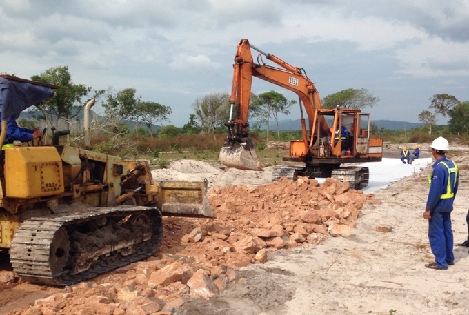 San lấp mặt bàng khi chưa có phê duyệt kết quả thẩm định báo cáo đánh giá tác môi trường, Công ty Minh Hà bị xử phạt 350 triệu đồng. (Ảnh minh hoạ)