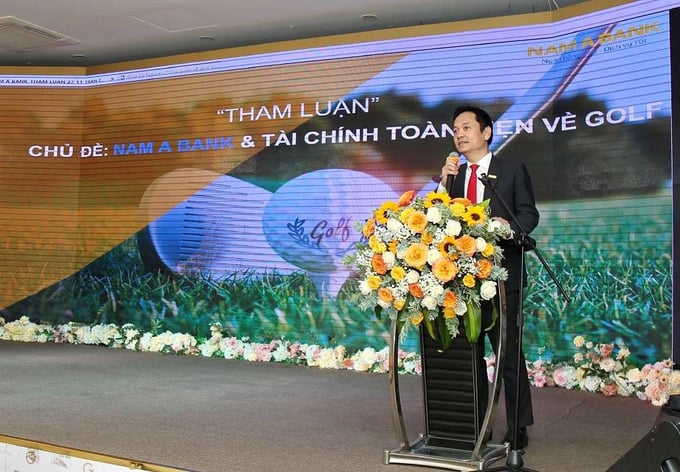 Ông Trần Thanh Tùng – Giám đốc Khối Khách hàng Doanh nghiệp Nam A Bank trình bày tham luận tại Hội thảo.