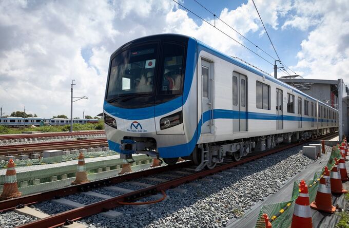 Từ 10h00 ngày 22/12/2024, tuyến đường sắt đô thị số 1 (Tuyến Metro Bến Thành - Suối Tiên) sẽ chính thức vận hành phục vụ hành khách.