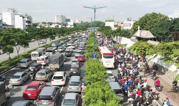 Nhiều doanh nghiệp khó khăn trong việc tuân thủ quy định mới về thời gian lái xe.