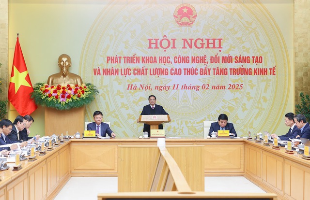 Thủ tướng chủ trì Hội nghị phát triển khoa học, công nghệ, đổi mới sáng tạo và nhân lực chất lượng cao thúc đẩy tăng trưởng kinh tế.