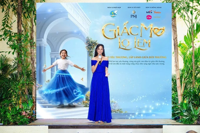 Hoa hậu H'Hen Niê chia sẻ câu chuyện của mình.