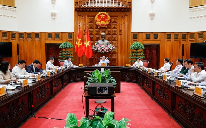 Thủ tướng Phạm Minh Chính chủ trì cuộc họp của Thường trực Chính phủ về xây dựng dự thảo Nghị quyết của Quốc hội về một số cơ chế, chính sách đặc thù phát triển kinh tế tư nhân.