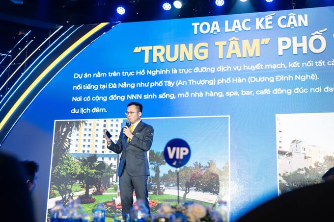 Đại diện chủ đầu tư giới thiệu về dự án - Ảnh Minh Anh