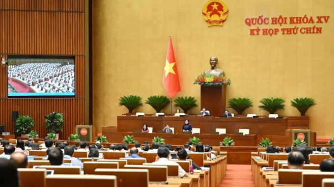 Quốc hội thảo luận về phát triển kinh tế-xã hội và tình hình ngân sách.