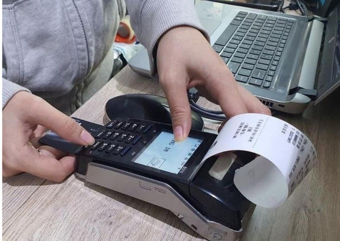 Cục Thuế chỉ đạo triển khai Thông tư mới về quản lý tem và hóa đơn điện tử.