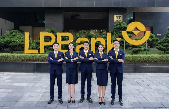 Ngân hàng Lộc Phát (LPBank) cho nhân viên nghỉ từ 15h chiều thứ Sáu: Bước đi mới trong chiến lược tái cấu trúc, nâng cao hiệu quả tổ chức.