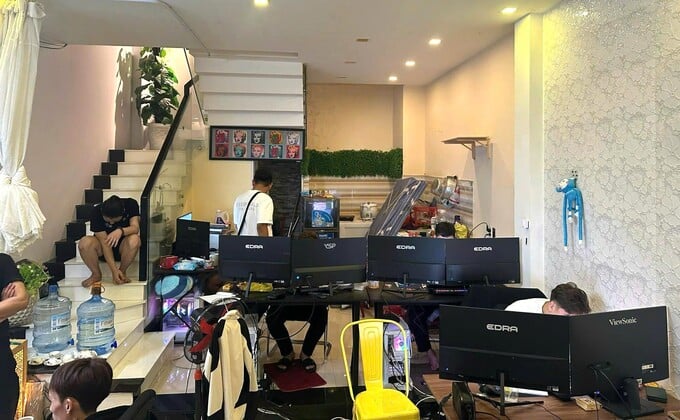 Nhóm đối tượng chiếm đoạt hơn 21.000 tài khoản thẻ tín dụng quốc tế