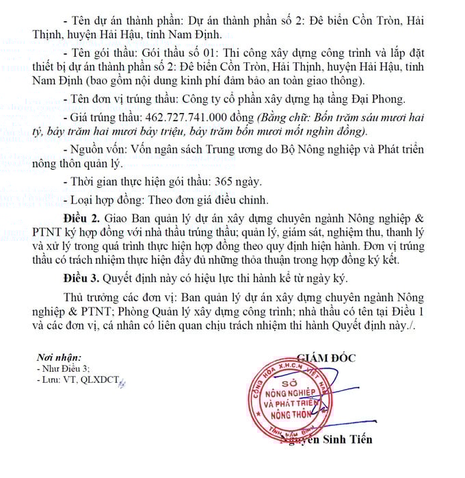 Quyết định trúng thầu do ông Nguyễn Sinh Tiến phê duyệt.