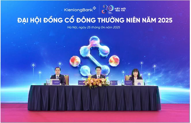 Tại ĐHĐCĐ thường niên 2025, Cổ đông KienlongBank đã thông qua nhiều nội dung quan trọng.