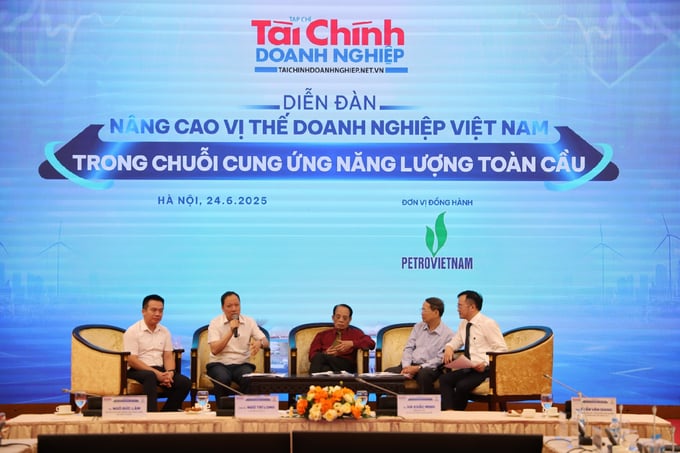 Các diễn giả tham gia phiên Tọa đàm.