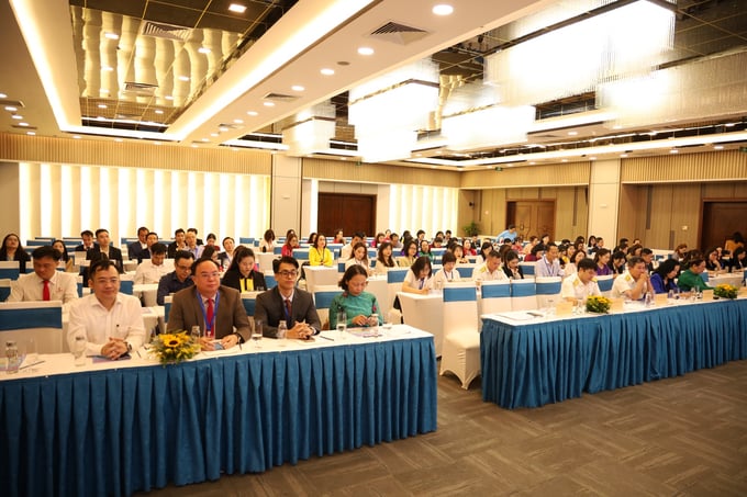 Hội nghị có sự tham gia của hơn trăm quý vị đại biểu khách quý, hội viên của Hội.