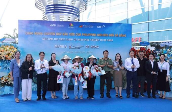 Chào mừng hành khách trên chuyến bay đầu tiên của Philippine Airlines đến Đà Nẵng