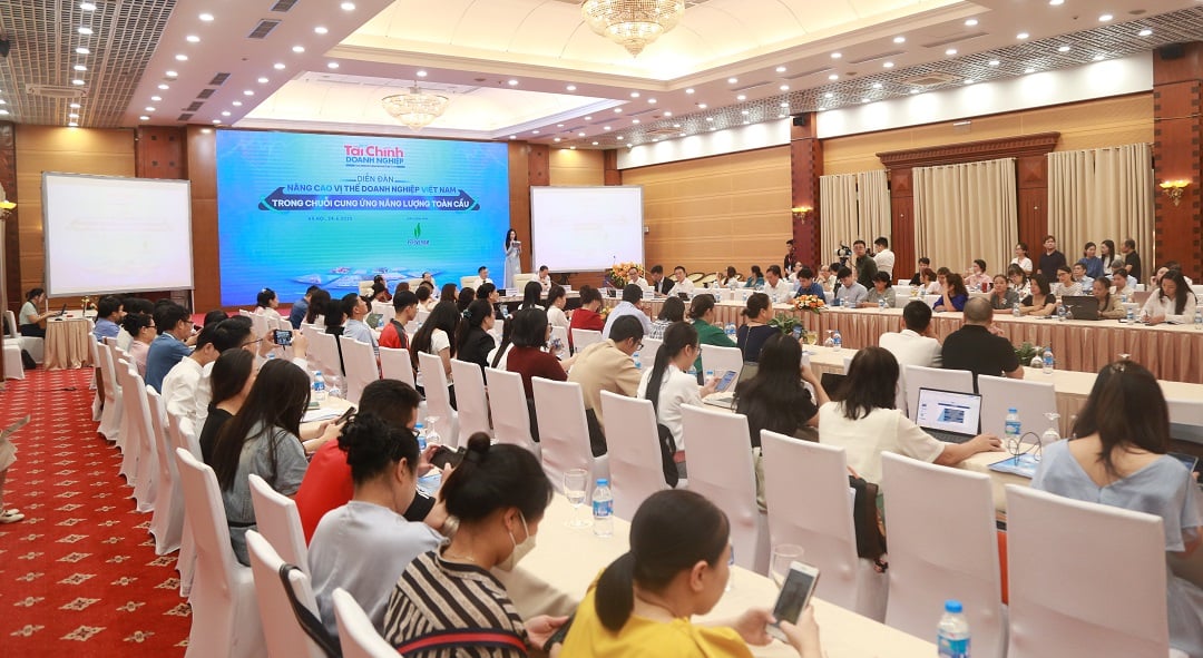 Diễn đàn thu hút được sự quan tâm của đông đảo các chuyên gia, nhà nghiên cứu và doanh nghiệp.