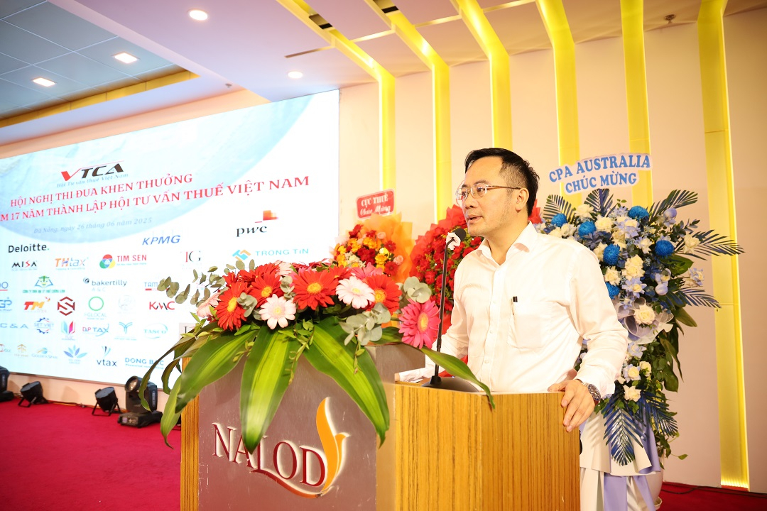 Tổng biên tập Tạp chí Tài chính doanh nghiệp Hà Khắc Minh tham luận tại Hội nghị.