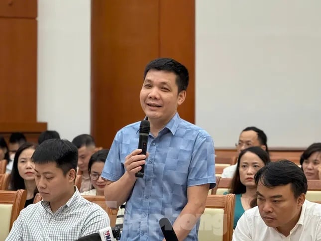 Ông Văn Trọng Duẩn, Phó cục trưởng Cục Quản lý đấu thầu.