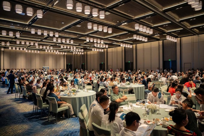 Rất đông khách mời tại khán phòng lớn nhất tại InterContinental Halong Bay Resort cho thấy mức độ quan tâm lớn dành cho tổ hợp căn hộ SkyM.