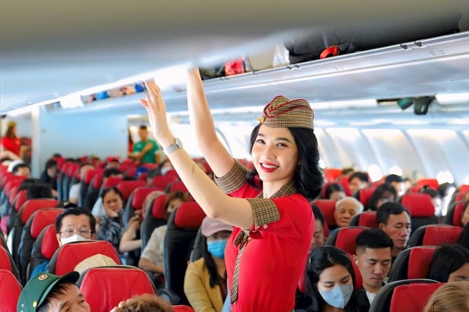 Tiếp viên hàng không