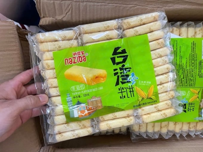 Bánh ngọt Naziba nhập lậu từ Trung Quốc.