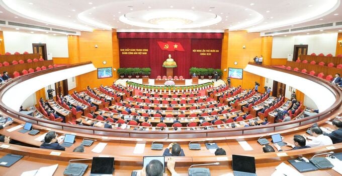 Hội nghị Trung ương 12 khóa 13 đã thông qua tiêu chuẩn, cơ cấu, số lượng và nguyên tắc phân bổ đại biểu dự Đại hội đại biểu toàn quốc lần thứ 14 của Đảng.