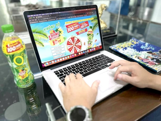 Hãy giải nhiệt ngay với Trà Xanh Không Độ và nhanh tay xé nhãn tham gia chương trình khuyến mãi để có cơ hội trúng các giải thưởng cực khủng trong những ngày cuối.