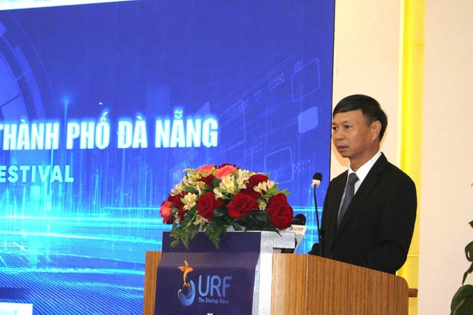 Ông Hoàng Minh - Thứ trưởng Bộ Khoa học và Công nghệ phát biểu tại SURF Đà Nẵng 2025