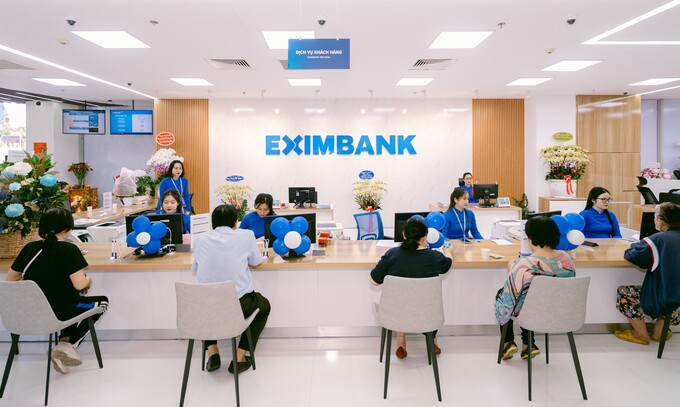 Quy mô khách hàng Eximbank không ngừng tăng lên.