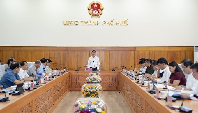 UBND TP Huế tổ chức phiên họp thường tháng 7/2025.