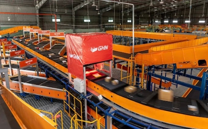 Cạnh tranh không lành mạnh, Giao Hàng Nhanh bị phạt.