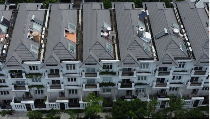 Điển hình như dự án Khu nhà ở cao tầng phường Phú Mỹ, quận 7 (nay là phường Tân Mỹ, Tp.HCM) của Công ty cổ phần đầu tư Bất động sản Hưng Lộc Phát.