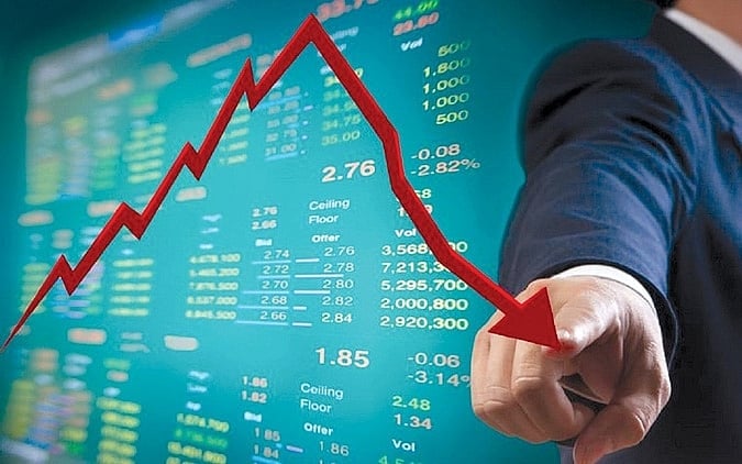 VN-Index lùi từ đỉnh lịch sử xuống 1.630 điểm.