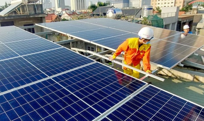 Đề xuất không hỗ trợ lãi suất cho hộ gia đình lắp điện mặt trời.