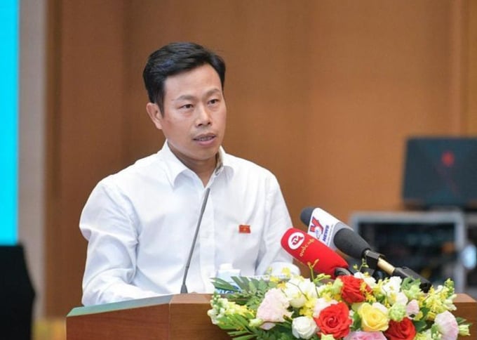 Thủ tướng Chính phủ điều động, bổ nhiệm ông Lê Quân, Chủ tịch Hội đồng, Giám đốc Đại học Quốc gia Hà Nội giữ chức Thứ trưởng Bộ Giáo dục và Đào tạo.