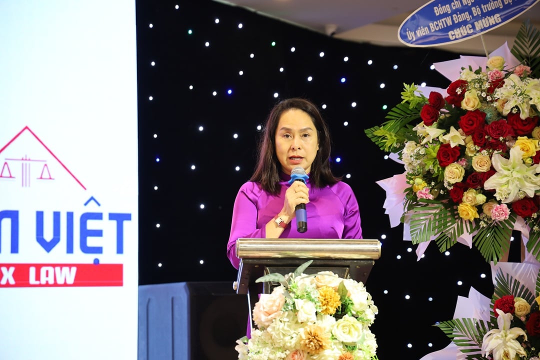 Bà Lương Thị Thu, Chủ tịch HĐQT kiêm Tổng giám đốc Công ty cổ phần dịch vụ đại lý thuế và tư vấn đào tạo Tâm Việt.