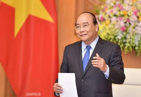 Thủ tướng Nguyễn Xuân Phúc phát biểu chỉ đạo cuộc họp.