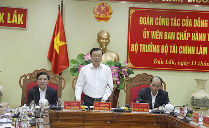 Bộ trưởng Bộ Tài Chính - Đinh Tiến Dũng đề nghị tỉnh Đắk Lắk xử lý nghiêm với các trường hợp vi phạm trên địa bàn