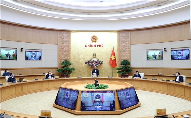 Thủ tướng Chính phủ Nguyễn Xuân Phúc chủ trì cuộc họp
