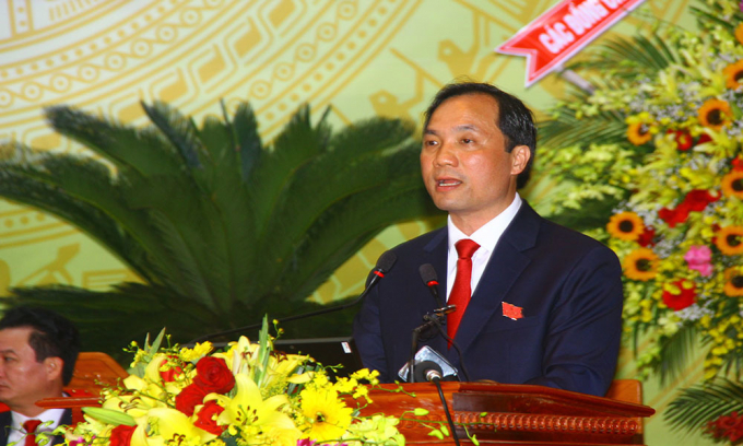 Ông Hoàng Trung Dũng, Phó Bí thư Thường trực Tỉnh ủy Hà Tĩnh vừa được bầu giữ chức Bí thư Tỉnh ủy Hà Tĩnh nhiệm kỳ 2020 – 2025.
