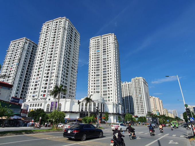 Toàn cảnh dự án cụm chung cư của VIMEFULLAND phân phối tại phường Cầu Diễn, quận Nam Từ Liêm, Hà Nội nhìn từ đường Trần Hữu Dực