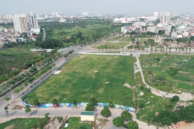 dự án Eco Smart City Cổ Linh chỉ là bãi đất trống nhưng được rao bán rầm rộ, dự án này còn chưa có giấy phép xây dựng.